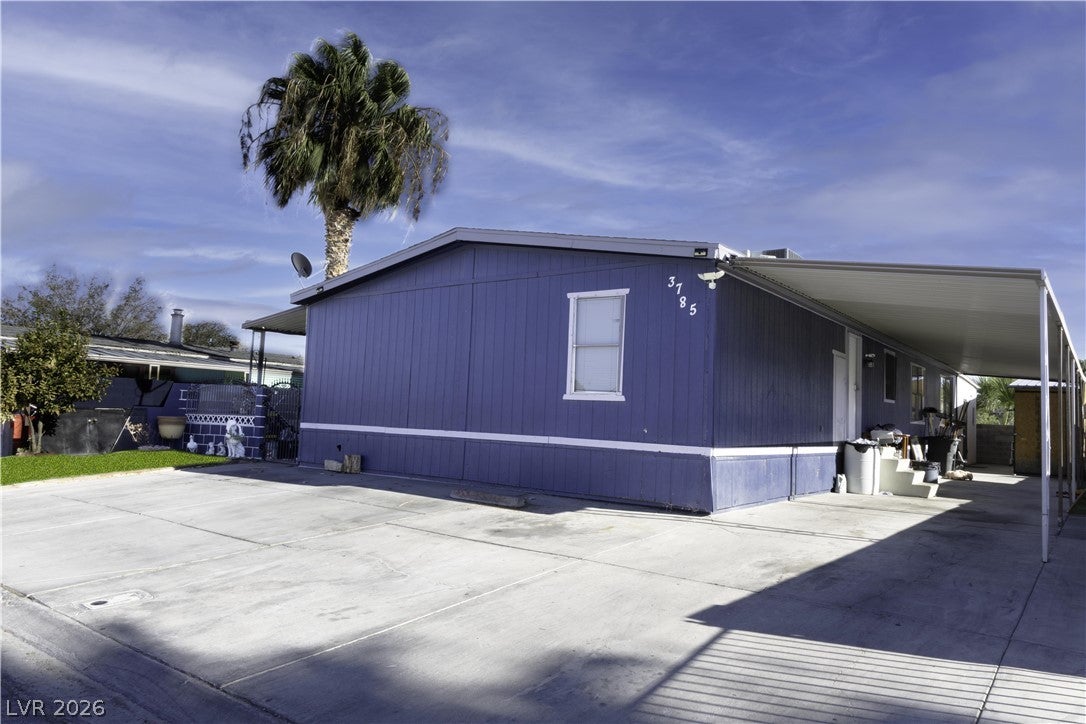 3785 Kolanut Ln, Las Vegas, NV 89115 photo