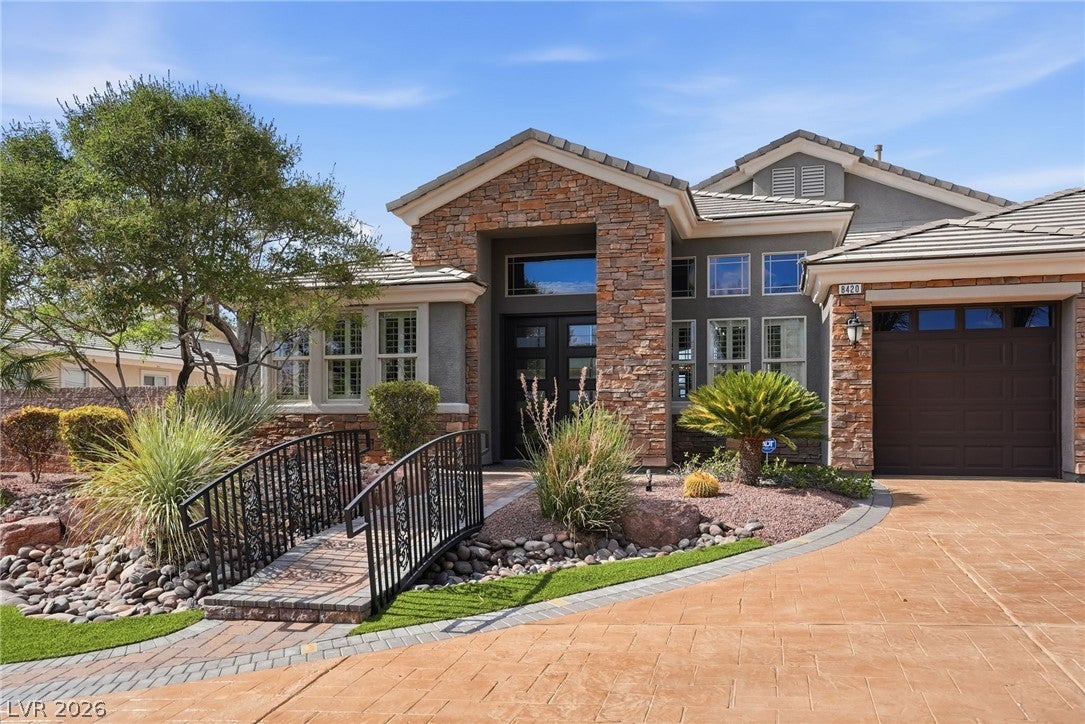 8420 Cedar Mill Falls Ct, Las Vegas, NV 89143 photo