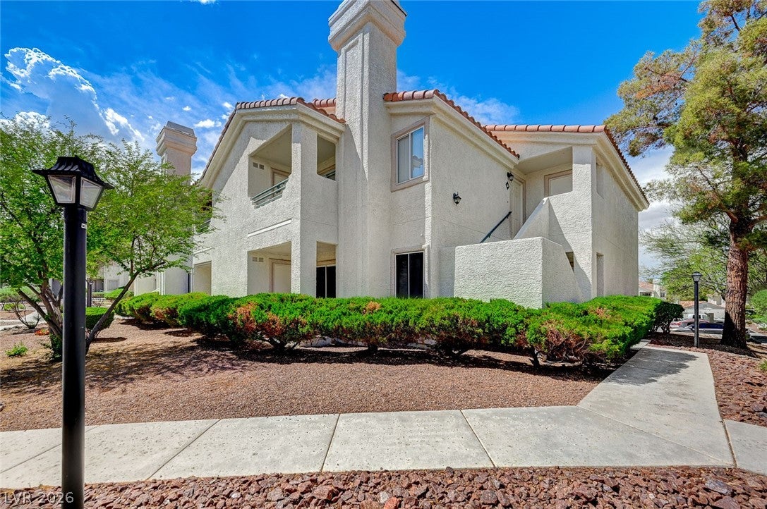 7905 Lago Vista Ln, Las Vegas, NV 89145