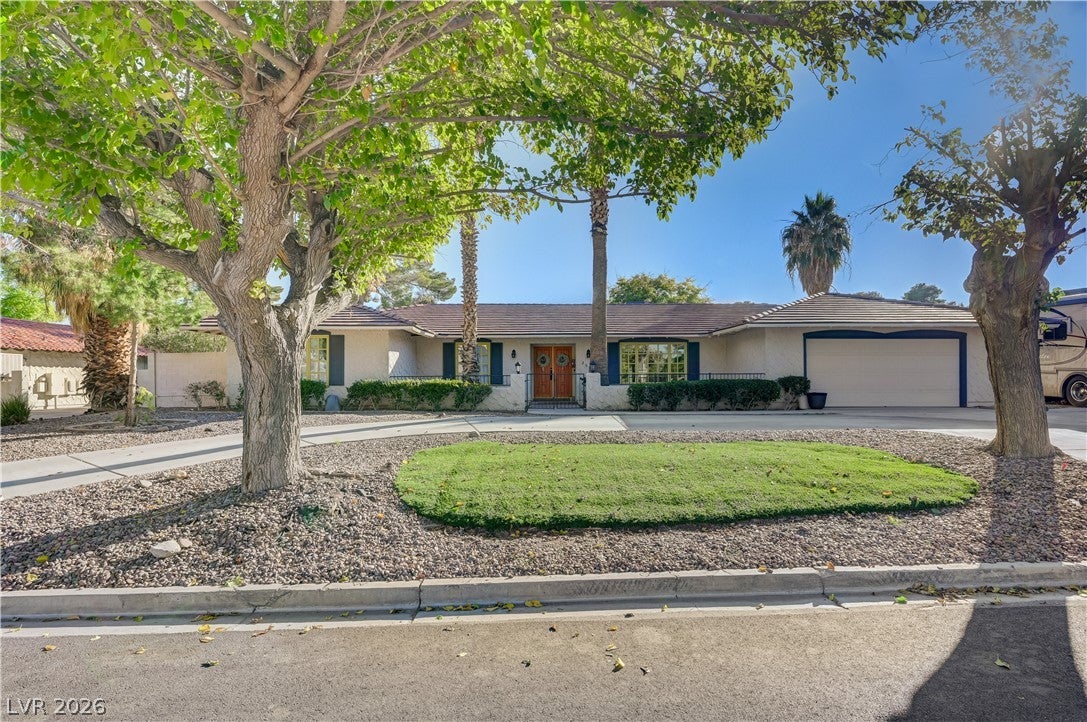 3689 N Rosecrest Cir, Las Vegas, NV 89121 photo