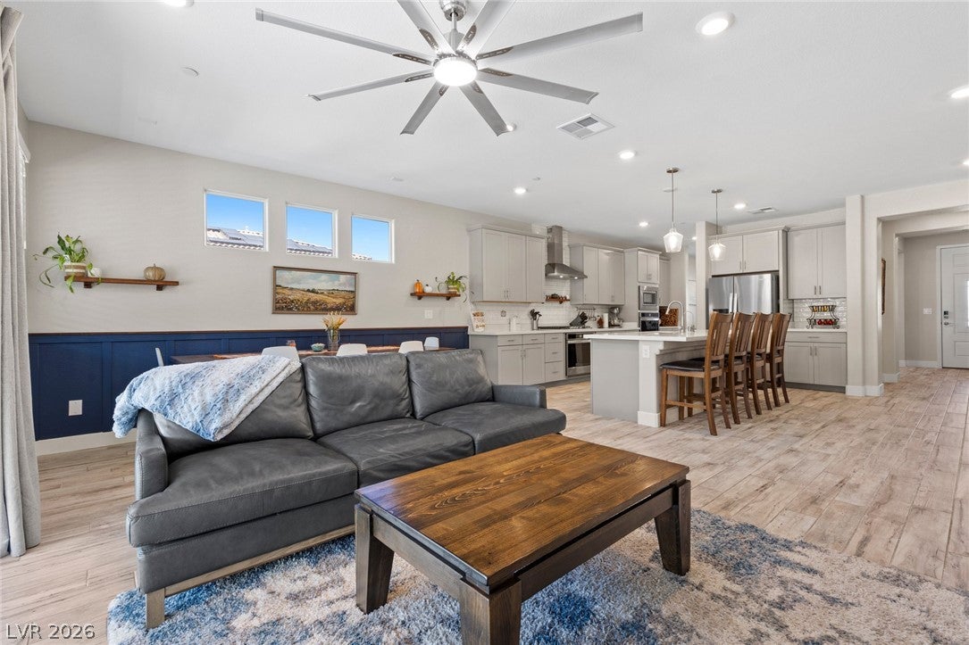 5425 Grapetree St, Las Vegas, NV 89149 photo