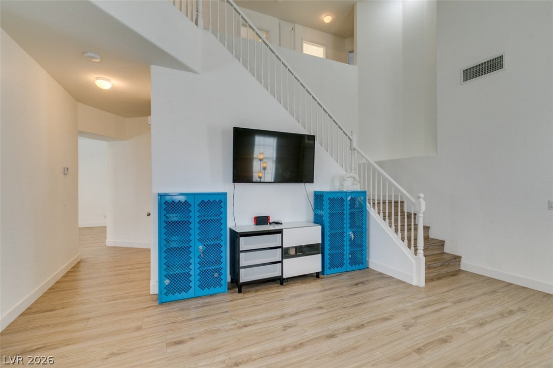 9601 Bending River Ave, Las Vegas, NV 89129 photo