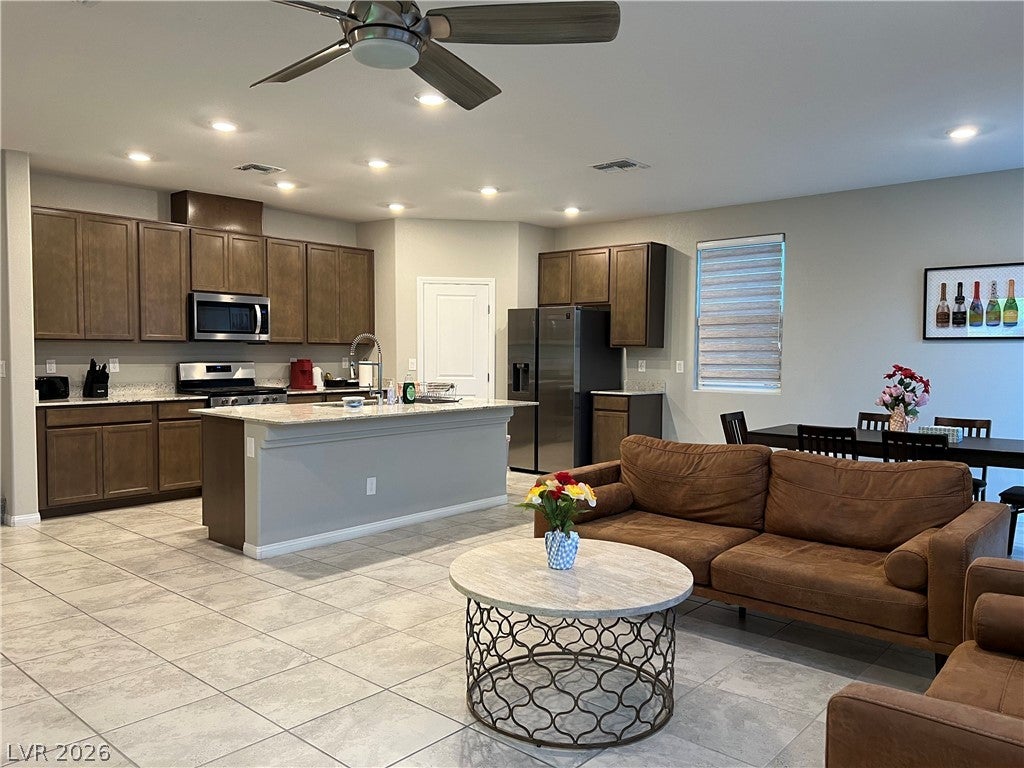 7003 W Ford Ave, Las Vegas, NV 89113 photo