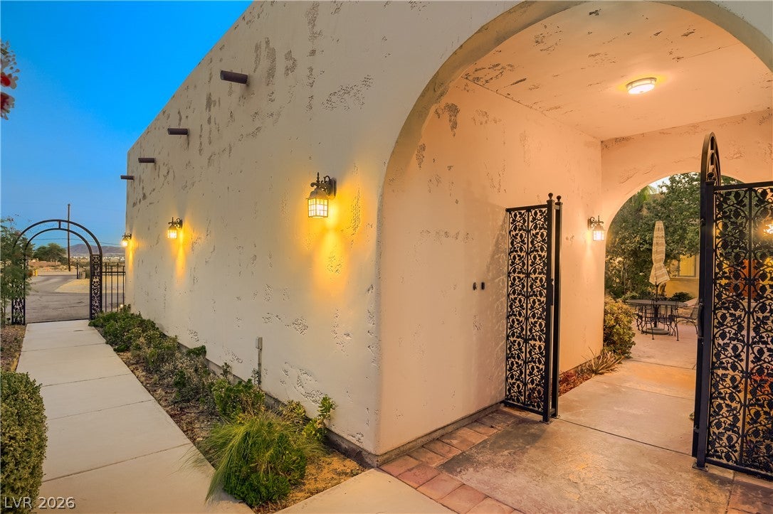 3910 W Pebble Rd, Las Vegas, NV 89139 photo