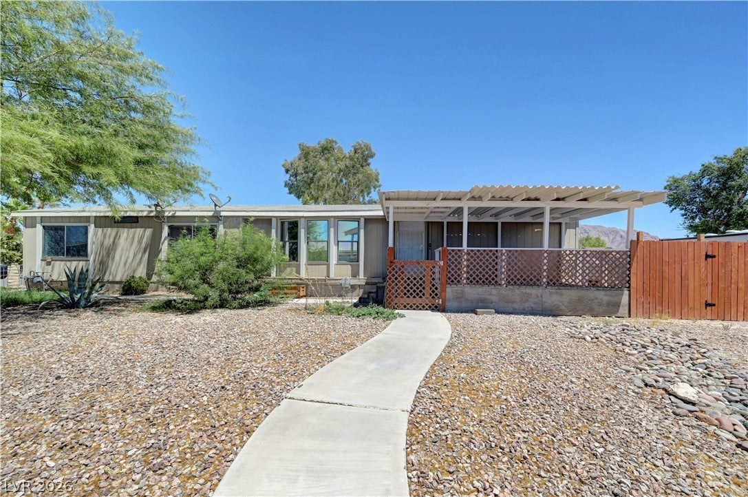 5997 Castlemont Ave, Las Vegas, NV 89156 photo