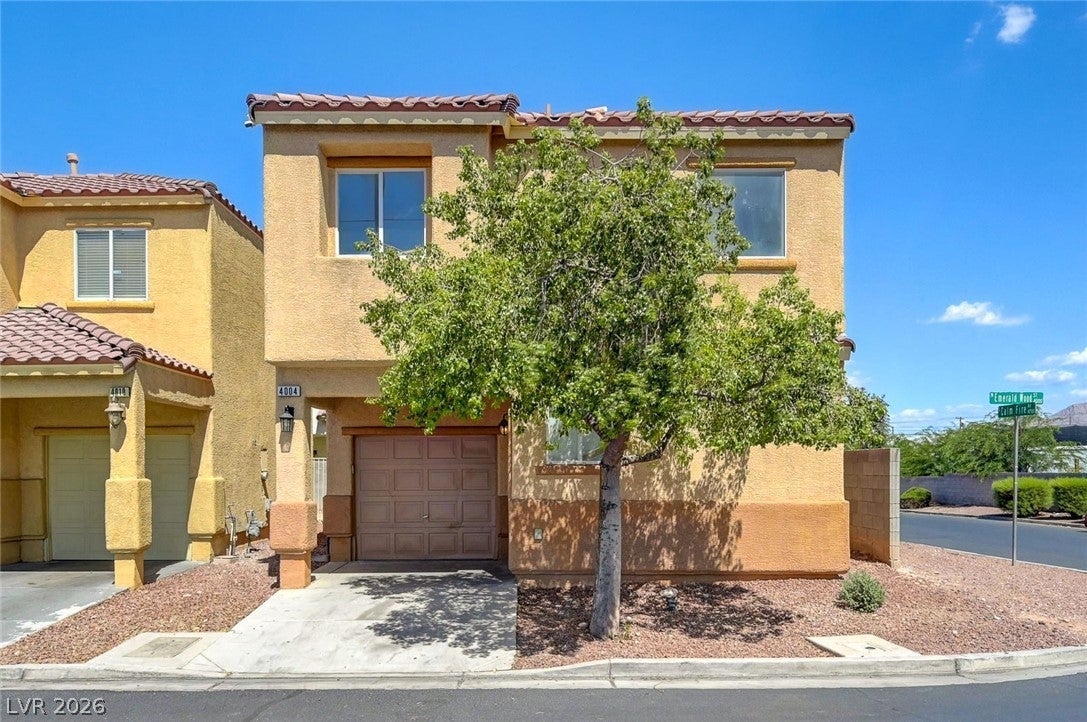 4004 Emerald Wood St, Las Vegas, NV 89115