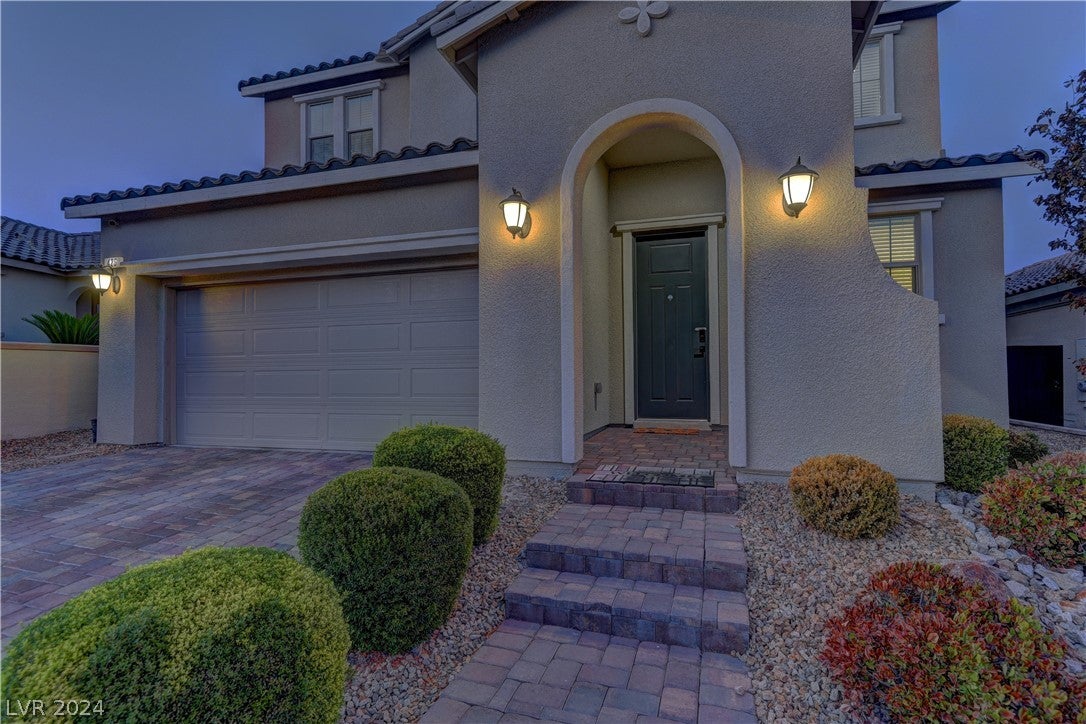 426 Port Reggio St, Las Vegas, NV 89138 photo