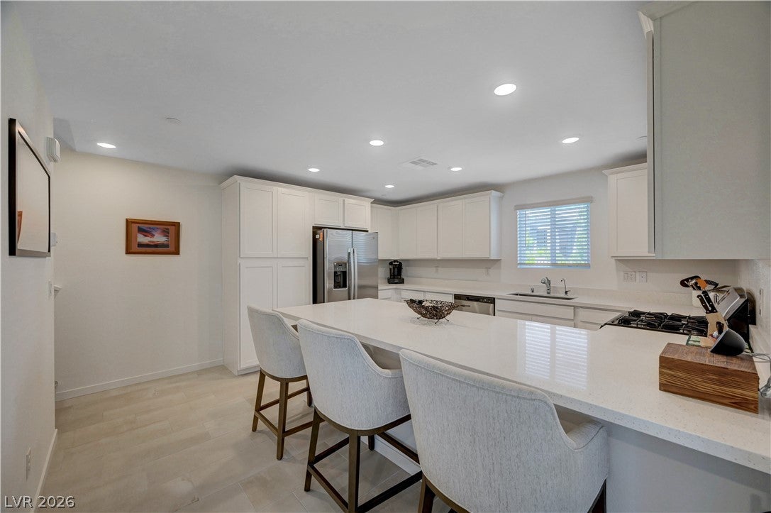 6318 Foxes Dale St, Las Vegas, NV 89166 photo