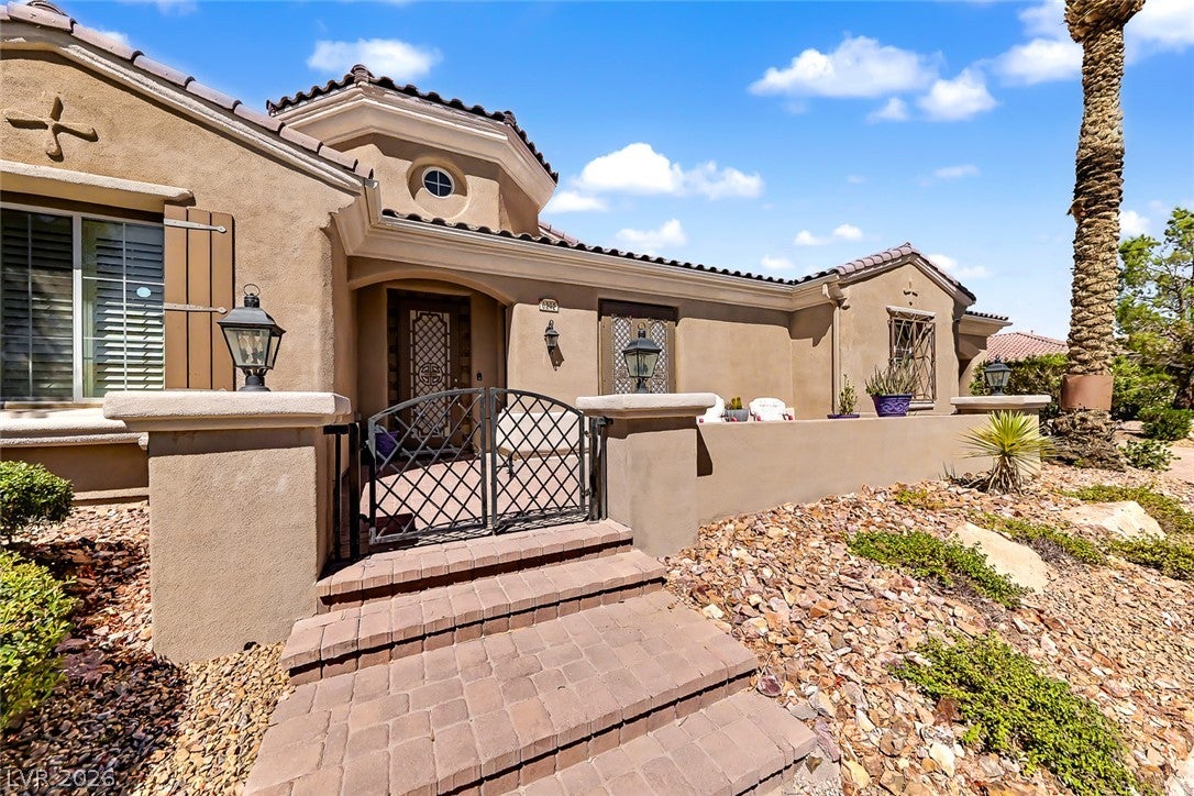 6292 San Gagano Ave, Las Vegas, NV 89131 photo