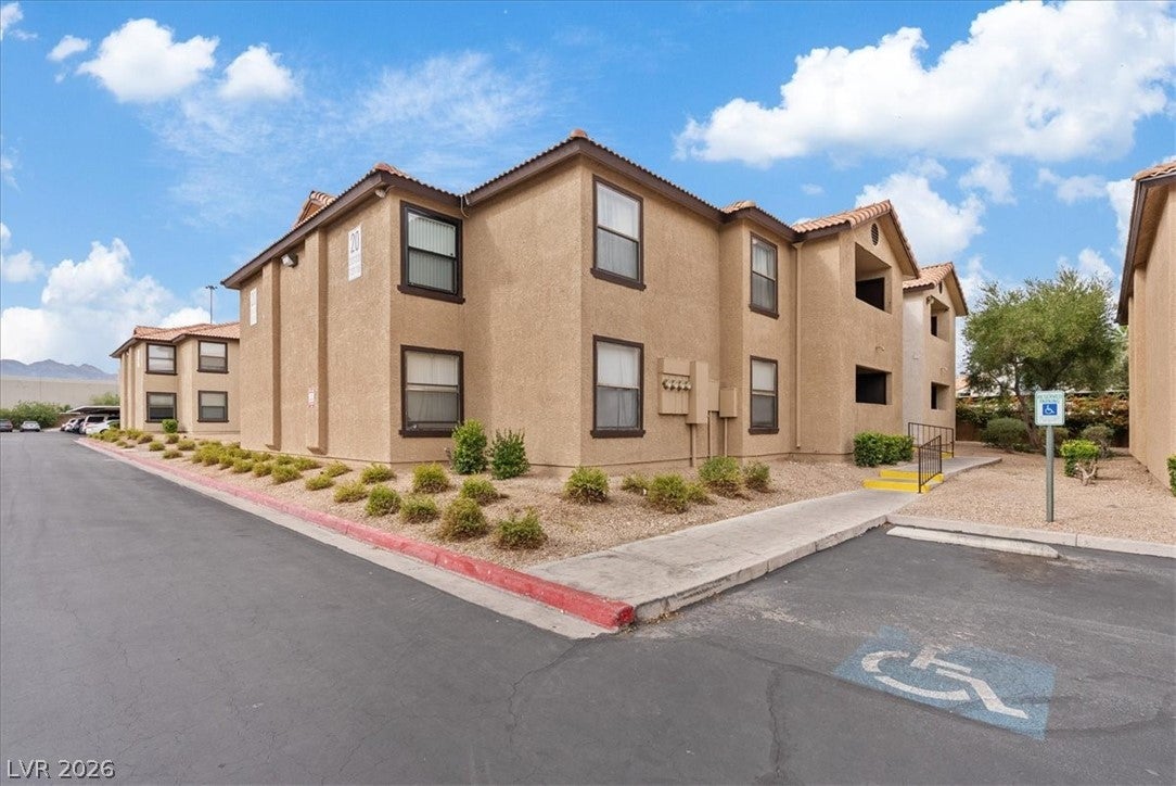 2451 Rainbow Blvd, Las Vegas, NV 89108
