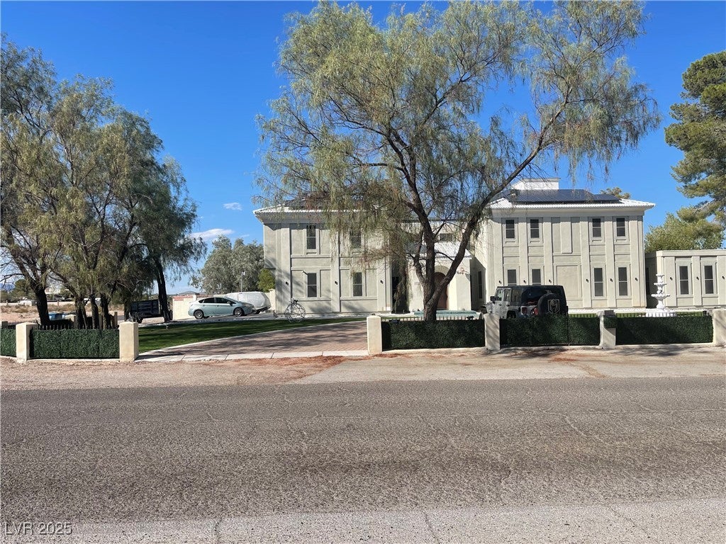 6480 W Oquendo Rd, Las Vegas, NV 89118 photo