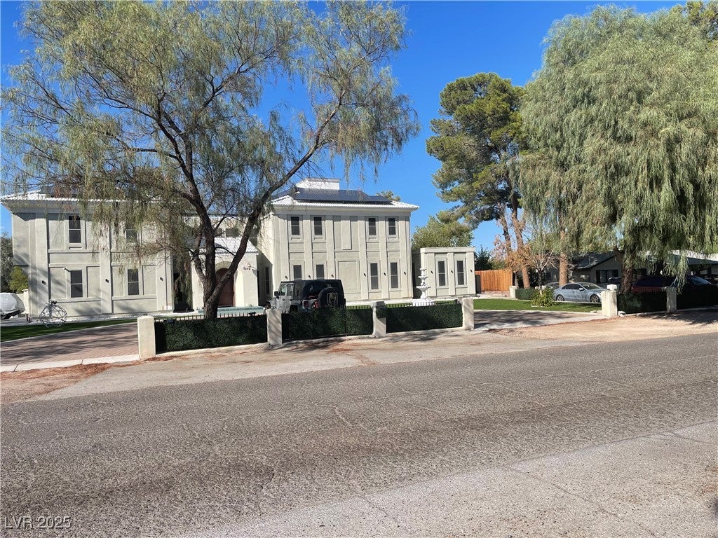 6480 W Oquendo Rd, Las Vegas, NV 89118 photo