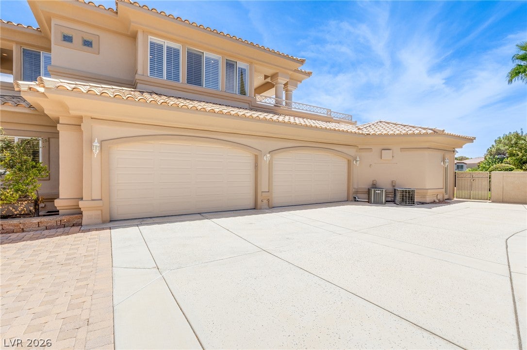 71 Cascade Creek Ln, Las Vegas, NV 89113 photo