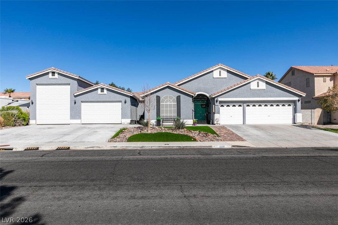 6310 Azure Dr, Las Vegas, NV 89130