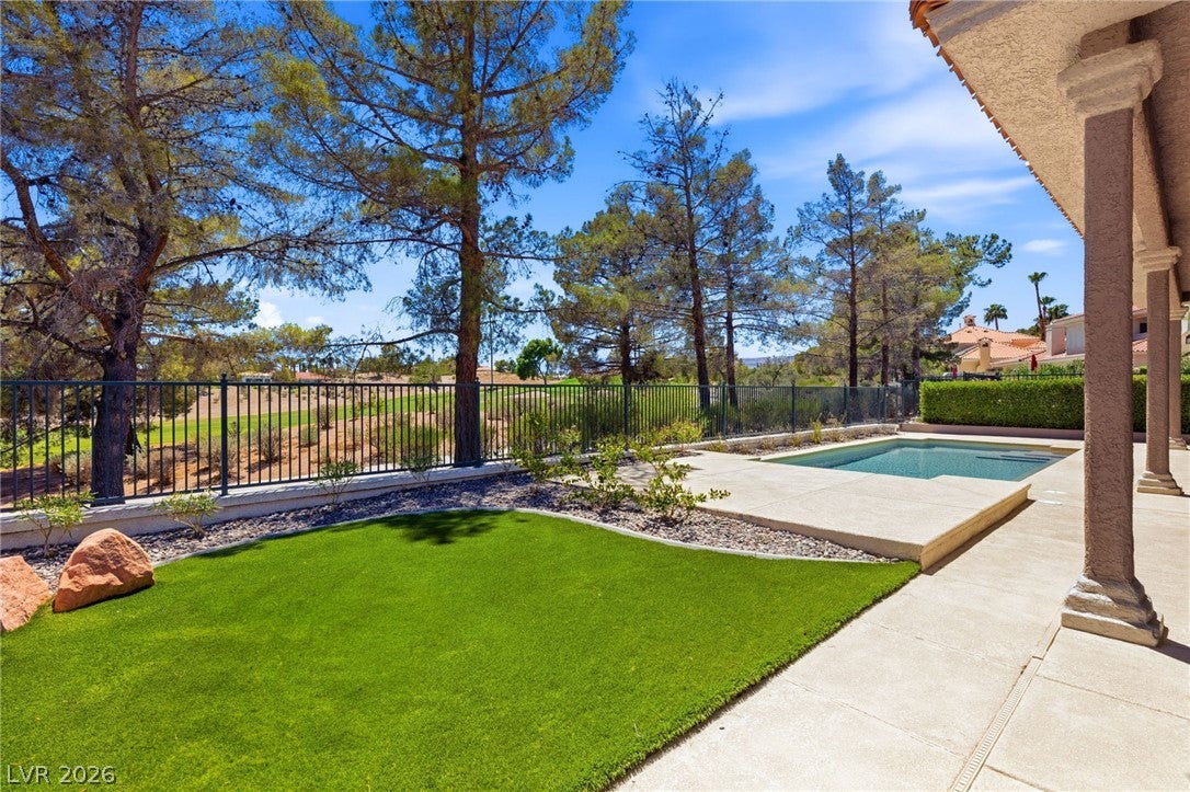 8649 Robinson Ridge Dr, Las Vegas, NV 89117 photo