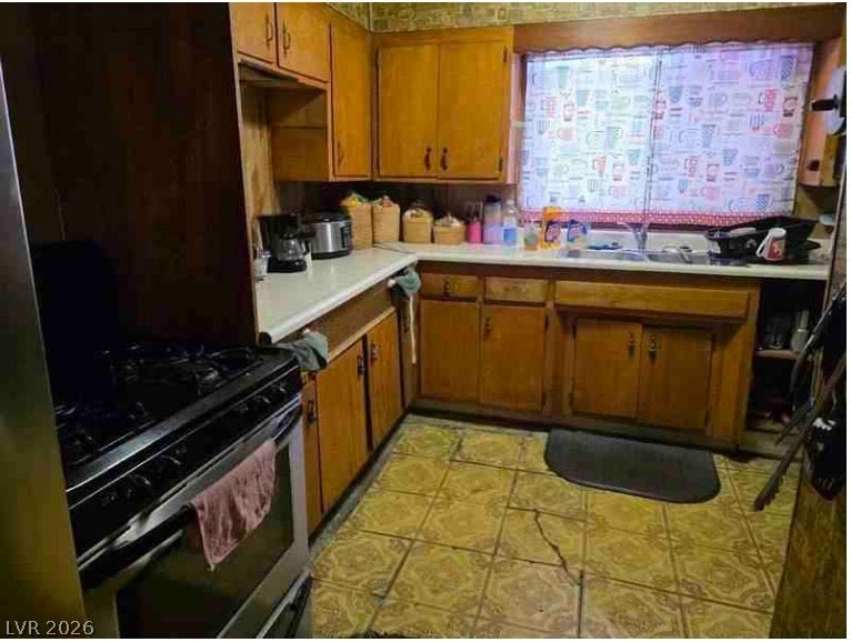 2958 Ferndale St, Las Vegas, NV 89121 photo
