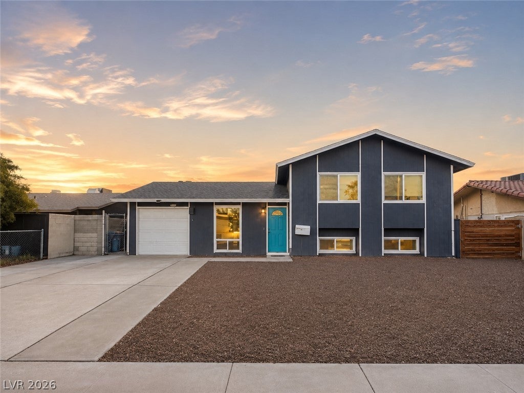 813 Cline St, Las Vegas, NV 89145