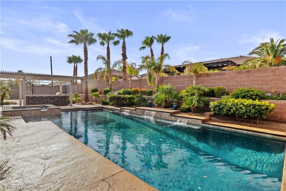201 Delamar Dr, Henderson, NV 89015