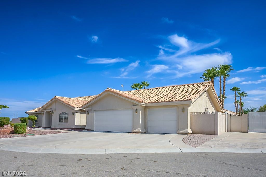 4465 N Campbell Rd, Las Vegas, NV 89129 photo