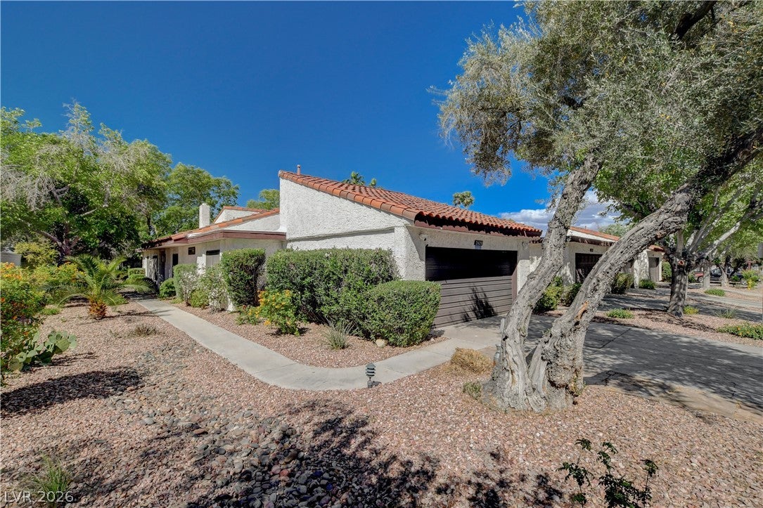 2620 San Lago Ct, Las Vegas, NV 89121 photo