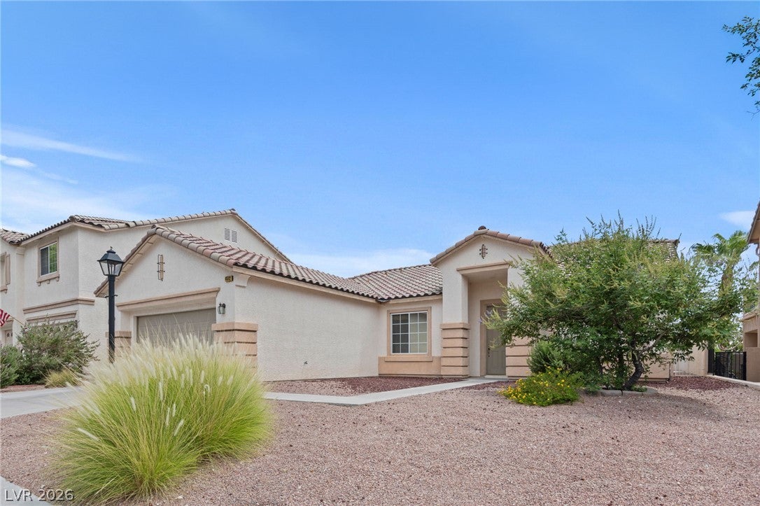 4512 Dawn Peak St, Las Vegas, NV 89129 photo