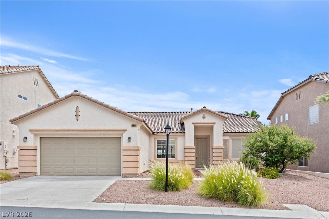 4512 Dawn Peak St, Las Vegas, NV 89129 photo