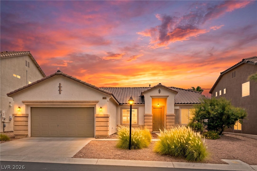 4512 Dawn Peak St, Las Vegas, NV 89129