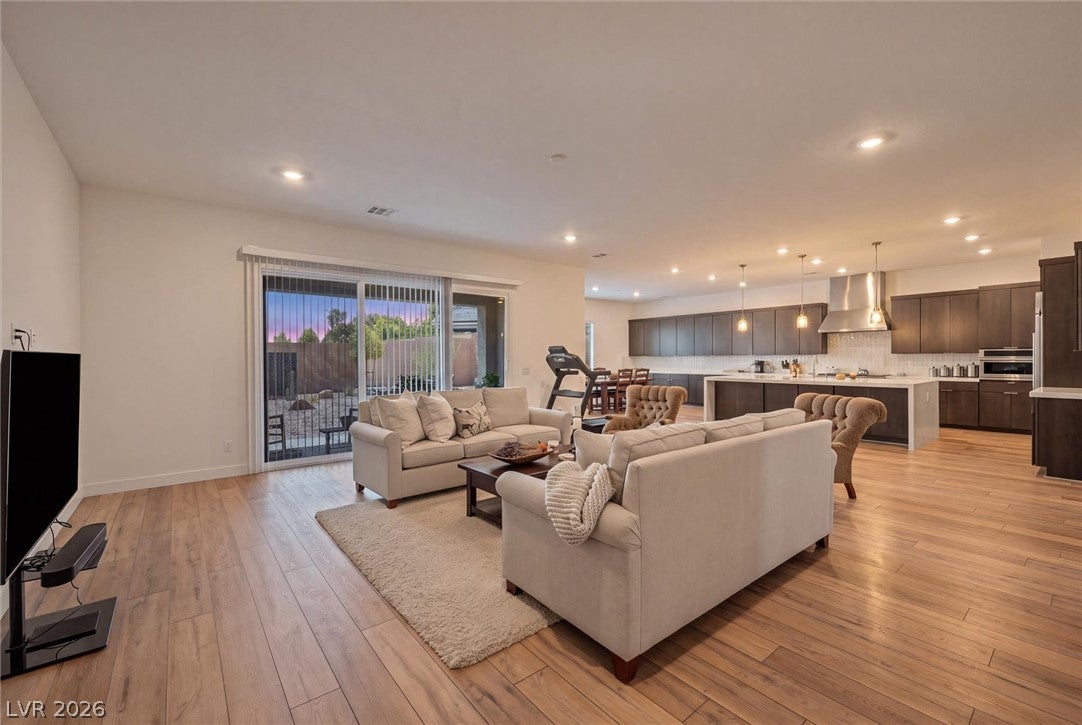 7179 Windsor Downs Ave, Las Vegas, NV 89113 photo