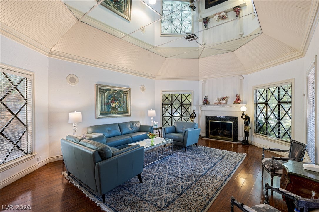 221 Dalmatian Ln, Las Vegas, NV 89107 photo