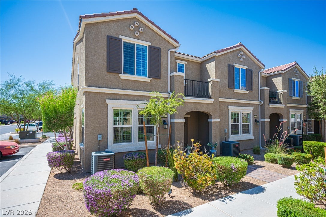 1201 Narrow Gorge Ct, Henderson, NV 89002 photo