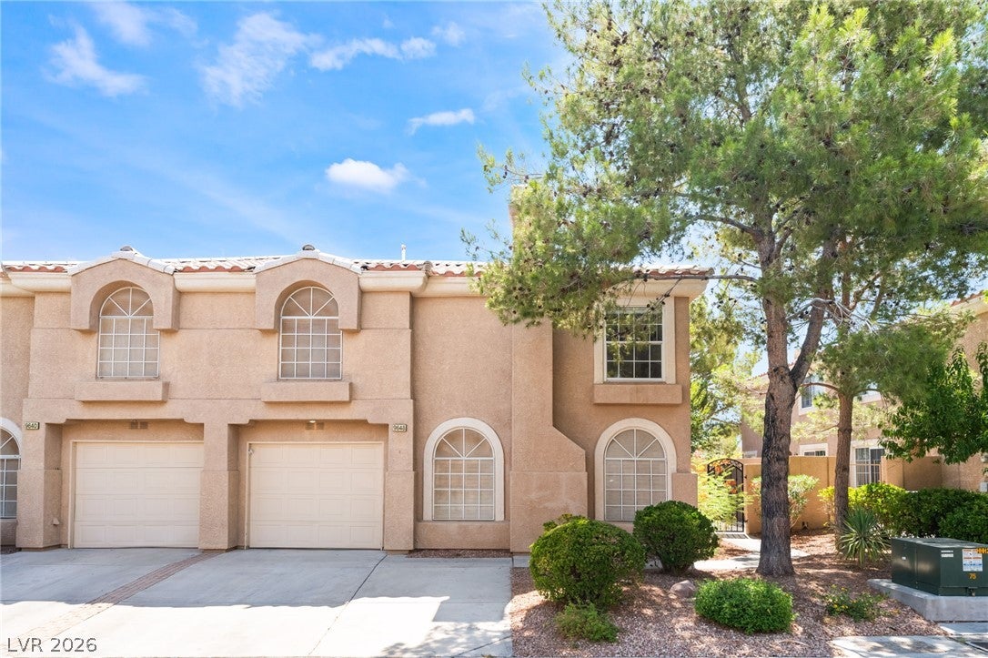 9648 Lame Horse Dr, Las Vegas, NV 89123