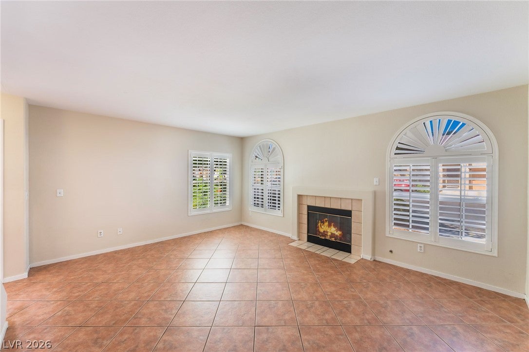 9648 Lame Horse Dr, Las Vegas, NV 89123 photo