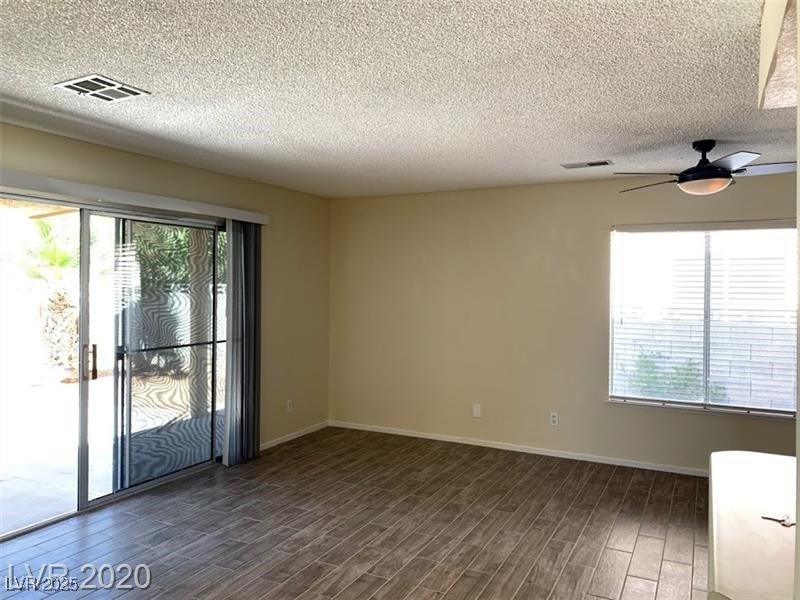 6632 Coastal Breeze Ct, Las Vegas, NV 89108 photo