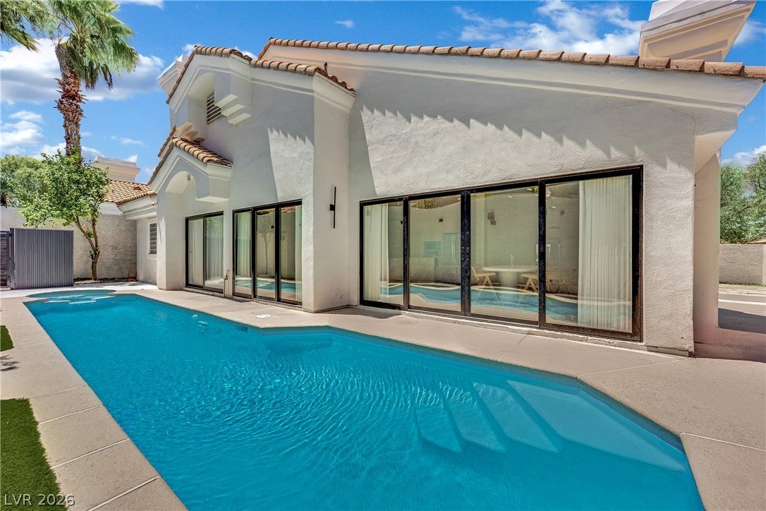 8121 Sunset Cove Dr, Las Vegas, NV 89128