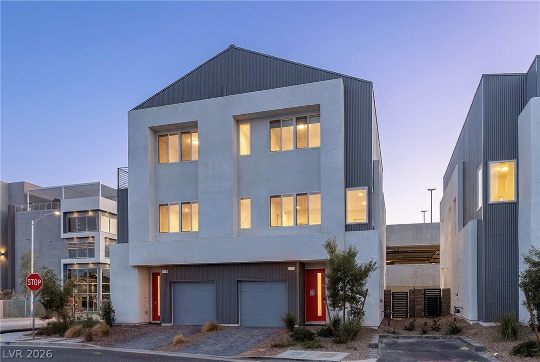 8629 Ensworth St, Las Vegas, NV 89123