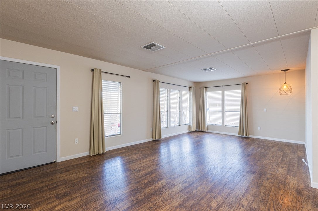 4557 Royal Ridge Blvd, Las Vegas, NV 89103 photo