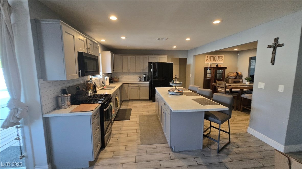 3720 Antigua Ave, Las Vegas, NV 89121 photo