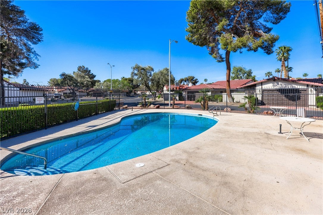 4180 Flamingo Crest Dr #3, Las Vegas, NV 89121 photo