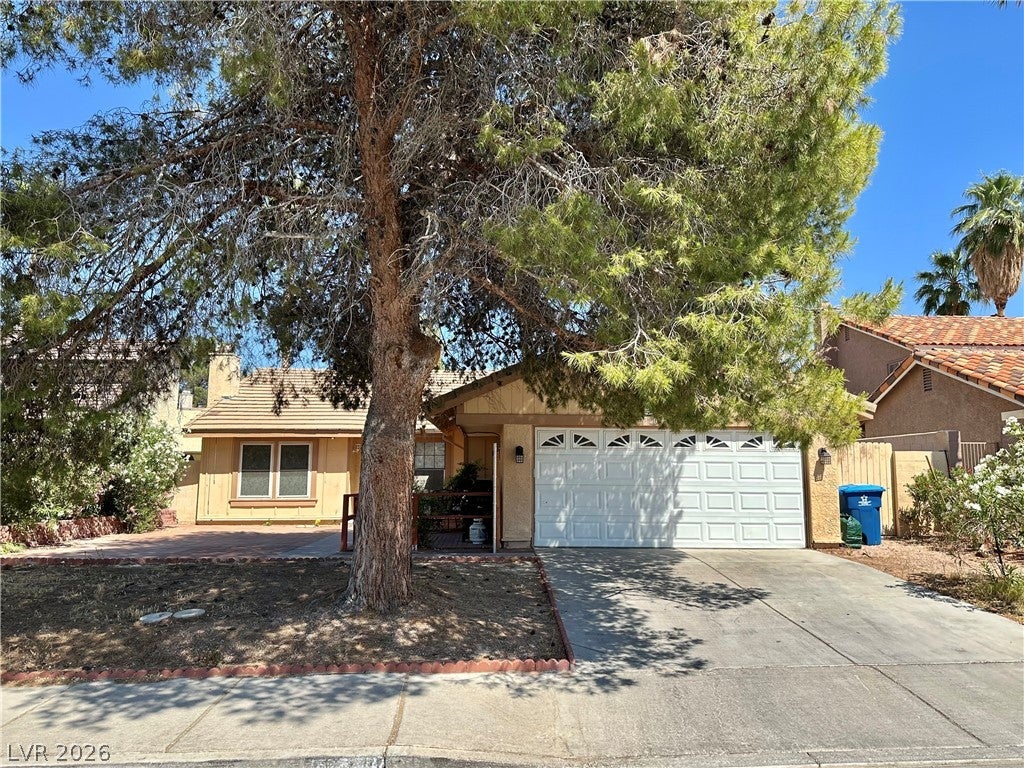 2340 Viewcrest Rd, Henderson, NV 89014