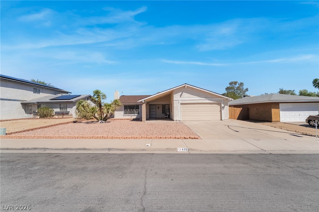 439 Sunburst Dr, Henderson, NV 89002