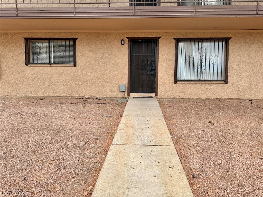 575 Royal Crest Cir, Las Vegas, NV 89169