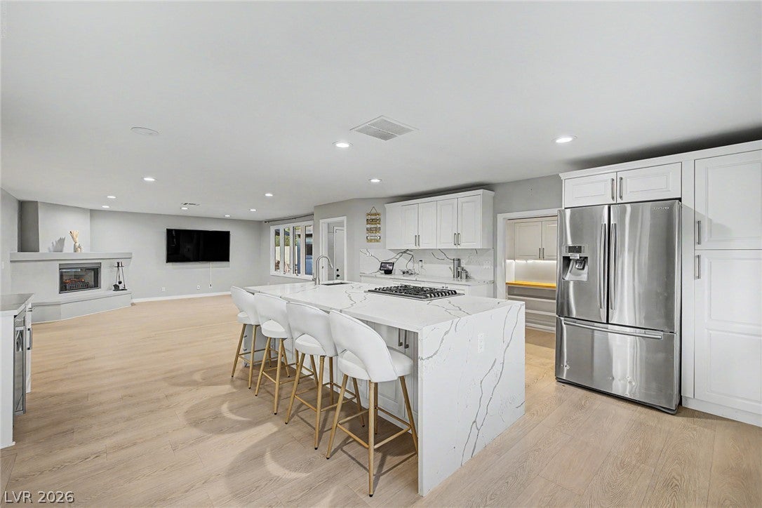 1572 Santa Anita Dr, Las Vegas, NV 89119 photo