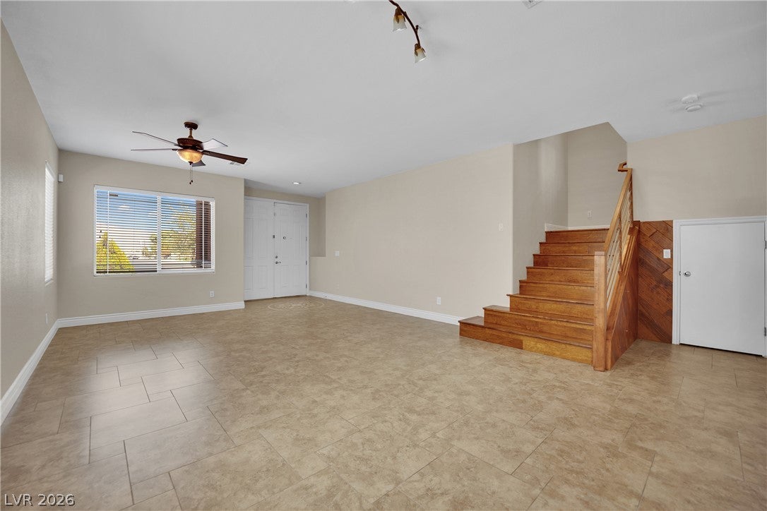 2613 Oscar Mariano Ave, North Las Vegas, NV 89032 photo