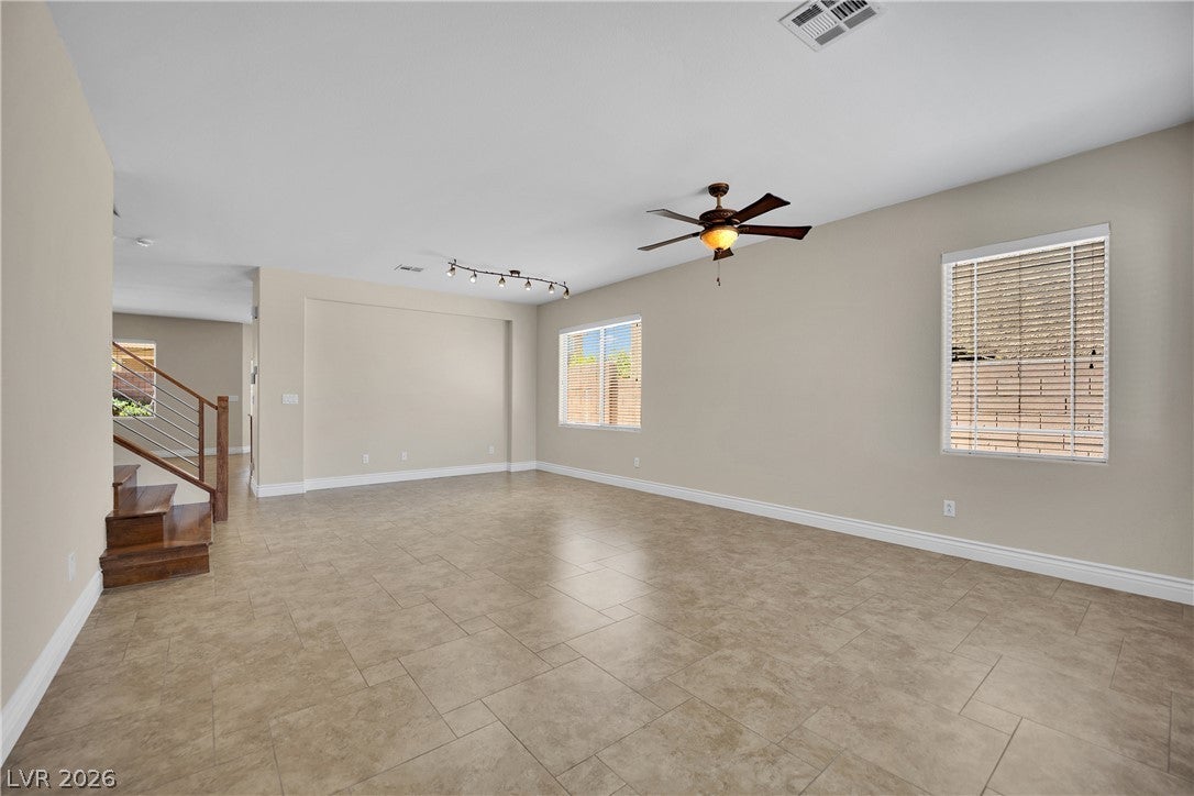 2613 Oscar Mariano Ave, North Las Vegas, NV 89032 photo