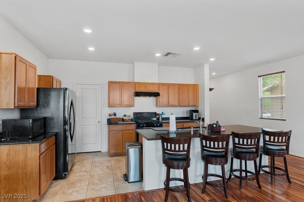 7104 Flathead River Ave, Las Vegas, NV 89179 photo
