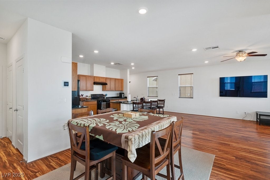 7104 Flathead River Ave, Las Vegas, NV 89179 photo