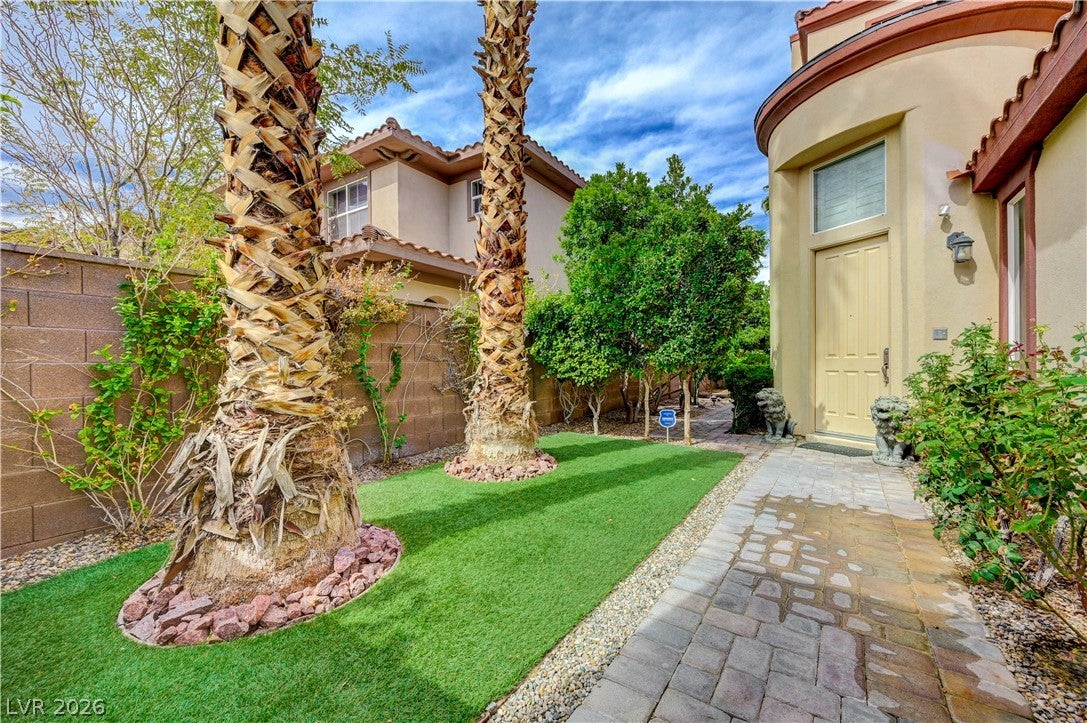 218 Crooked Putter Dr, Las Vegas, NV 89148 photo