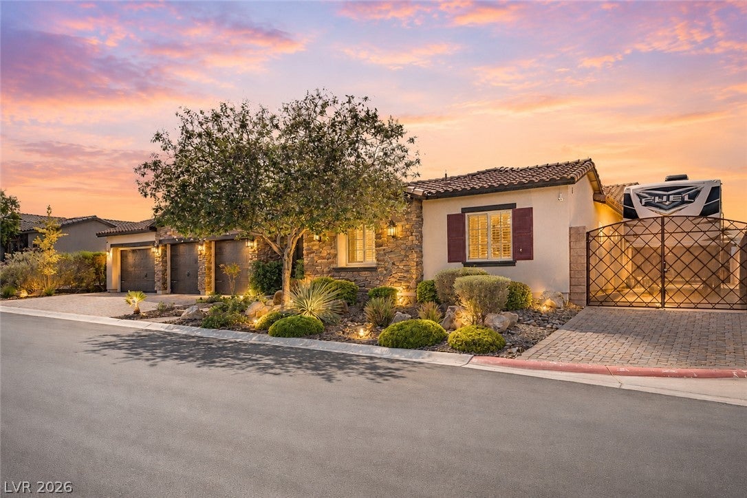 8351 Agave Bloom St, Las Vegas, NV 89131 photo