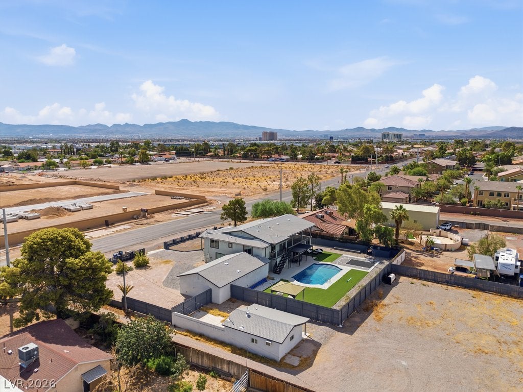 7061 S Valley View Blvd, Las Vegas, NV 89118 photo