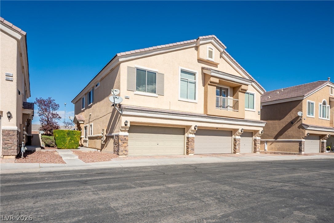6665 Lookout Lodge Lane 3, North Las Vegas, NV 89084